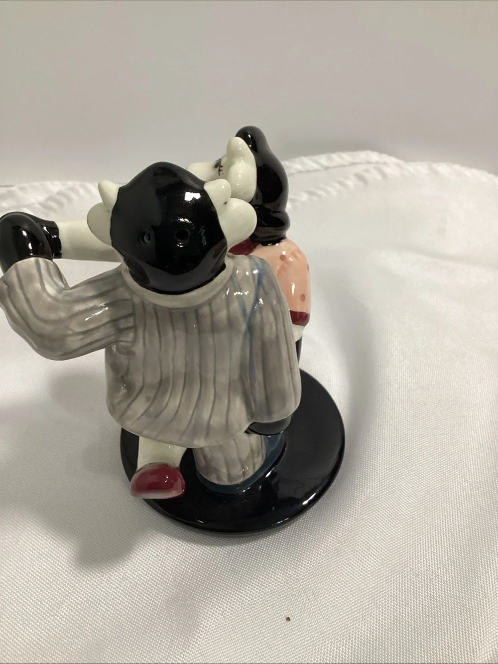 Vintage 1999 Clay Art Swing Cows Ceramic Salt & Pepper Shakers Set New in  Box